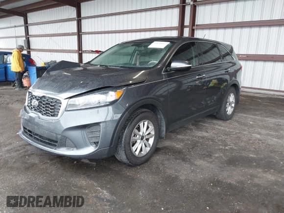 ✅ 2020 Kia Sorento LX • VIN: 5XYPG4A37LG683288 • Лот: 43430017. Опубликован ранее на IAAI с пробегом 81 095 миль. Бесплатный доступ к архиву аукционных продаж из США и подробный отчёт об истории автомобиля на DreamBid. Изображение 17.