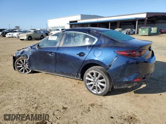 ✅ 2020 Mazda 3 Select • VIN: 3MZBPACLXLM132763 • Lot: 51661915. Listed on Copart with 60,739 mi. Free auction sales archive from the USA and detailed vehicle history report at DreamBid. Image 2.