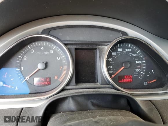 ✅ 2008 Audi Q7 Premium • VIN: WA1BY74LX8D061823 • Lot: 87478505. Listed on Copart with 236,883 mi. Free auction sales archive from the USA and detailed vehicle history report at DreamBid. Image 9.