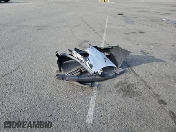 2008 Hyundai Accent GLS z VIN KMHCN46C98U234256, wystawiony jako Copart lot #83089384 z przebiegiem 153 802 mil mil oraz Szkoda całkowita • Salvage title. Historia ofert i sprzedaży dostępna na DreamBid. Obrazek 14.