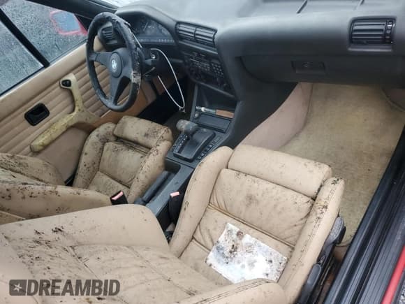 ✅ 1989 BMW 3 Series • VIN: WBABB2303KEC19146 • Lot: 41930045. Wystawiony na Copart z przebiegiem Nie podano. Bezpłatny archiwum sprzedaży aukcyjnych z USA i szczegółowy raport historii pojazdu na DreamBid. Zdjęcie 8.