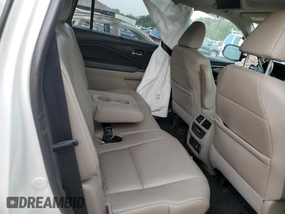 ✅ 2019 Honda Pilot EX-L • VIN: 5FNYF5H44KB004997 • Lot: 53837185. Listed on Copart with Not provided. Free auction sales archive from the USA and detailed vehicle history report at DreamBid. Image 11.