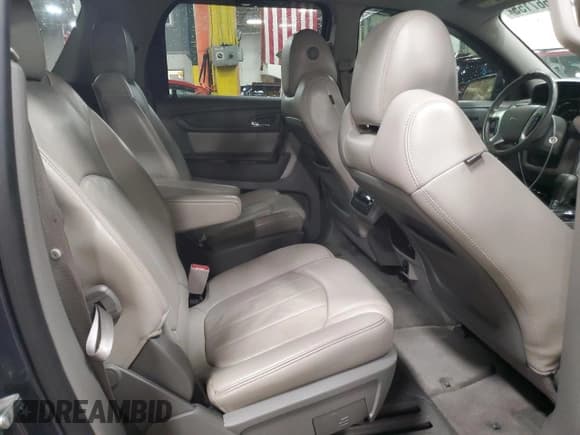 ✅ 2014 GMC Acadia SLT • VIN: 1GKKVSKD9EJ169994 • Lot: 82667155. Wystawiony na Copart z przebiegiem 139 421 mil. Bezpłatny archiwum sprzedaży aukcyjnych z USA i szczegółowy raport historii pojazdu na DreamBid. Zdjęcie 11.