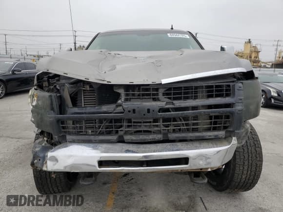 ✅ 2009 Chevrolet Silverado 1500 • VIN: 1GCHC63619F136158 • Лот: 60562725. Опубликован ранее на Copart с пробегом Не указан. Бесплатный доступ к архиву аукционных продаж из США и подробный отчёт об истории автомобиля на DreamBid. Изображение 5.