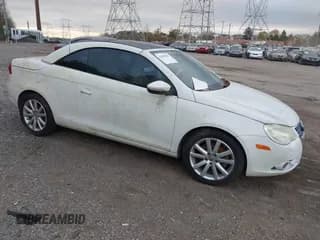 ✅ 2010 Volkswagen Eos Komfort • VIN: WVWBA7AH1AV019762 • Lot: 43695887. Wystawiony na IAAI z przebiegiem Nie podano. Bezpłatny archiwum sprzedaży aukcyjnych z USA i szczegółowy raport historii pojazdu na DreamBid. Zdjęcie 1.