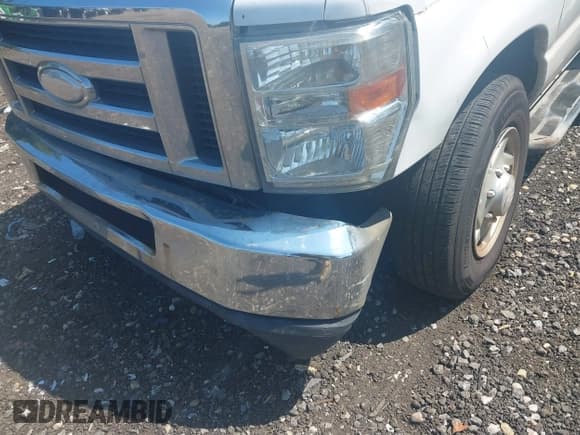 ✅ 2014 Ford Econoline Cargo Commercial • VIN: 1FTNE2EW8EDA31819 • Лот: 42963484. Опубликован ранее на IAAI с пробегом 203 464 миль. Бесплатный доступ к архиву аукционных продаж из США и подробный отчёт об истории автомобиля на DreamBid. Изображение 6.