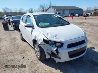✅ 2015 Chevrolet Sonic LS • VIN: 1G1JA6SH7F4189585 • Lot: 42059108. Listed on IAAI with 120,871 mi. Free auction sales archive from the USA and detailed vehicle history report at DreamBid. Image 1.
