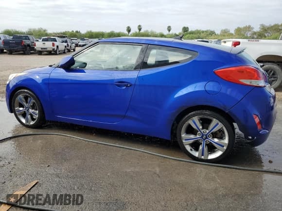 ✅ 2012 Hyundai Veloster w/Red Int • VIN: KMHTC6AD2CU048049 • Lot: 85809854. Wystawiony na Copart z przebiegiem 122 914 mil. Bezpłatny archiwum sprzedaży aukcyjnych z USA i szczegółowy raport historii pojazdu na DreamBid. Zdjęcie 2.