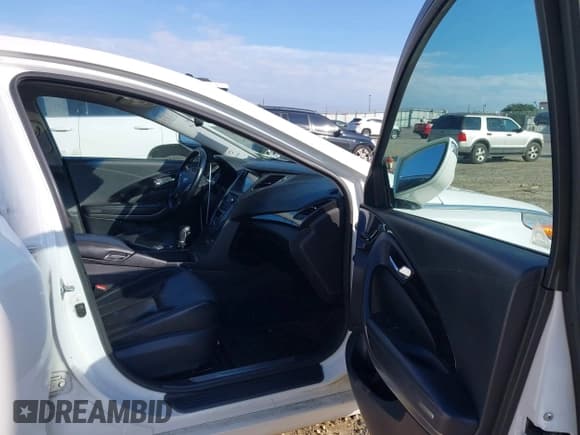 ✅ 2014 Hyundai Azera Limited • VIN: KMHFH4JG8EA410855 • Lot: 43187258. Listed on IAAI with 184,228 mi. Free auction sales archive from the USA and detailed vehicle history report at DreamBid. Image 5.