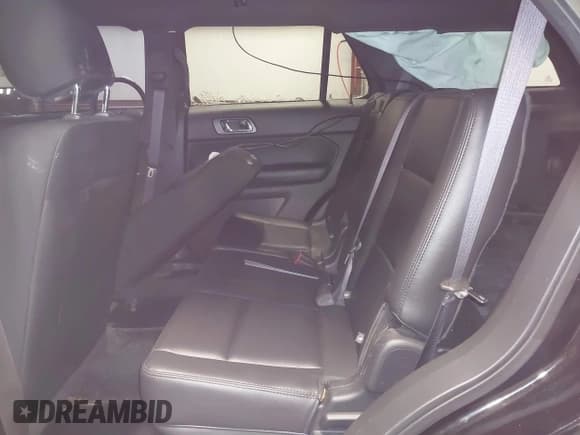 ✅ 2014 Ford Police Interceptor Utility • VIN: 1FM5K8AR1EGB75167 • Lot: 41373989. Wystawiony na IAAI z przebiegiem 156 299 mil. Bezpłatny archiwum sprzedaży aukcyjnych z USA i szczegółowy raport historii pojazdu na DreamBid. Zdjęcie 8.