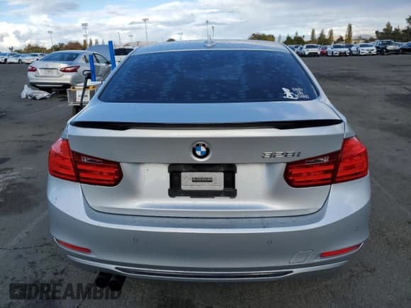 ✅ 2012 BMW 3 Series 328i • VIN: WBA3A5G53CNP17828 • Lot: 80922644. Listed on Copart with 145,716 mi. Free auction sales archive from the USA and detailed vehicle history report at DreamBid. Image 6.