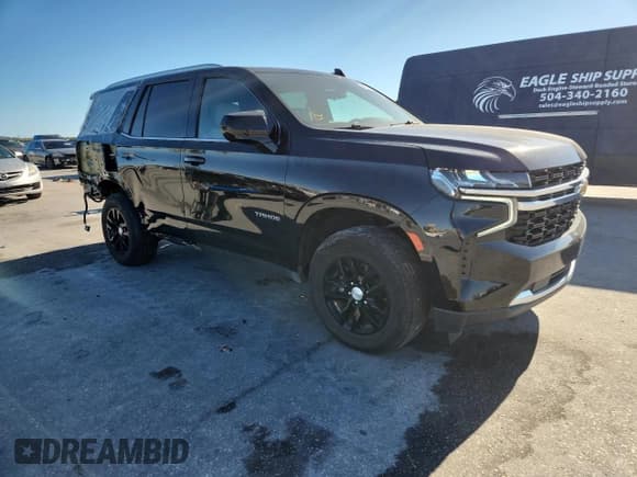 ✅ 2021 Chevrolet Tahoe LS • VIN: 1GNSCMKD8MR272232 • Lot: 91893425. Wystawiony na Copart z przebiegiem 89 093 mil. Bezpłatny archiwum sprzedaży aukcyjnych z USA i szczegółowy raport historii pojazdu na DreamBid. Zdjęcie 4.