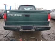 ✅ 1999 Dodge Dakota SLT • VIN: 1B7GL22X3XS146094 • Lot: 87351634. Wystawiony na Copart z przebiegiem 217 681 mil. Bezpłatny archiwum sprzedaży aukcyjnych z USA i szczegółowy raport historii pojazdu na DreamBid. Zdjęcie 6.