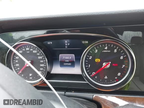 ✅ 2017 Mercedes-Benz E 300 Luxury • VIN: WDDZF4KB1HA030874 • Lot: 42508006. Wystawiony na IAAI z przebiegiem 109 580 mil. Bezpłatny archiwum sprzedaży aukcyjnych z USA i szczegółowy raport historii pojazdu na DreamBid. Zdjęcie 7.