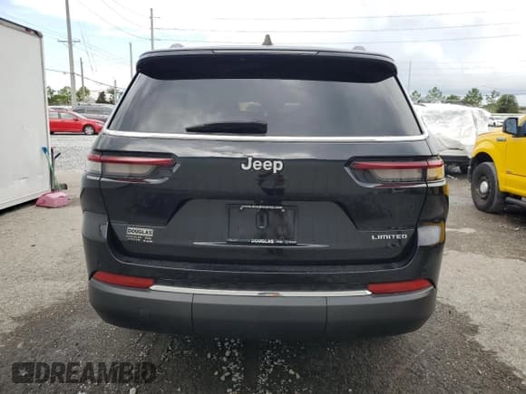 ✅ 2023 Jeep Grand Cherokee Limited • VIN: 1C4RJJBG5P8803175 • Lot: 63382395. Listed on Copart with 21,835 mi. Free auction sales archive from the USA and detailed vehicle history report at DreamBid. Image 6.