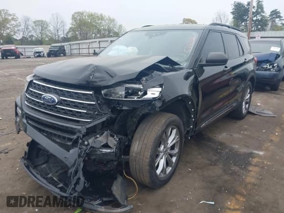 ✅ 2020 Ford Explorer XLT • VIN: 1FMSK8DH3LGC76827 • Lot: 41942722. Wystawiony na IAAI z przebiegiem 120 445 mil. Bezpłatny archiwum sprzedaży aukcyjnych z USA i szczegółowy raport historii pojazdu na DreamBid. Zdjęcie 6.
