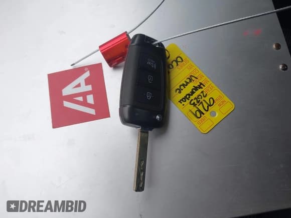 ✅ 2023 Hyundai Venue SEL • VIN: KMHRC8A33PU254659 • Lot: 41351058. Listed on IAAI with 17,547 mi. Free auction sales archive from the USA and detailed vehicle history report at DreamBid. Image 11.