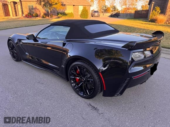 ✅ 2015 Chevrolet Corvette Z06 3LZ • VIN: 1G1YU3D69F5602746 • Lot: 92536225. Wystawiony na Copart z przebiegiem 26 956 mil. Bezpłatny archiwum sprzedaży aukcyjnych z USA i szczegółowy raport historii pojazdu na DreamBid. Zdjęcie 3.