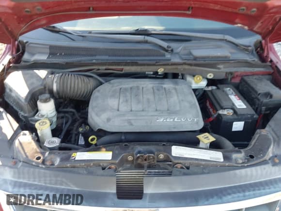 ✅ 2012 Volkswagen Routan SE • VIN: 2C4RVABG7CR193928 • Lot: 43901810. Wystawiony na IAAI z przebiegiem 120 369 mil. Bezpłatny archiwum sprzedaży aukcyjnych z USA i szczegółowy raport historii pojazdu na DreamBid. Zdjęcie 10.