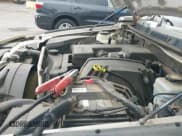 ✅ 2006 Hummer H3 • VIN: 5GTDN136168101804 • Lot: 43204434. Wystawiony na IAAI z przebiegiem 215 315 mil. Bezpłatny archiwum sprzedaży aukcyjnych z USA i szczegółowy raport historii pojazdu na DreamBid. Zdjęcie 12.