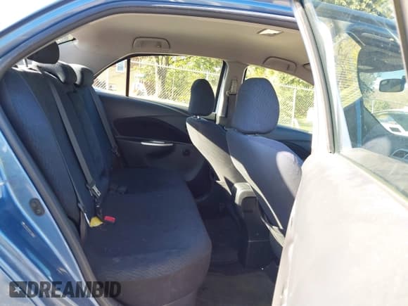 ✅ 2008 Toyota Yaris • VIN: JTDBT903481262902 • Lot: 43507150. Wystawiony na IAAI z przebiegiem 172 122 mil. Bezpłatny archiwum sprzedaży aukcyjnych z USA i szczegółowy raport historii pojazdu na DreamBid. Zdjęcie 8.