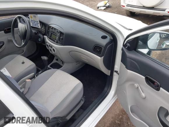 ✅ 2010 Hyundai Accent GLS • VIN: KMHCN4AC6AU493140 • Лот: 41862199. Опубликован ранее на IAAI с пробегом 166 217 миль. Бесплатный доступ к архиву аукционных продаж из США и подробный отчёт об истории автомобиля на DreamBid. Изображение 5.