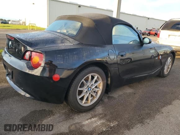 ✅ 2003 BMW Z4 2.5i • VIN: 4USBT33423LS47498 • Lot: 75129264. Listed on Copart with 65,843 mi. Free auction sales archive from the USA and detailed vehicle history report at DreamBid. Image 3.