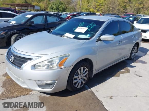 ✅ 2015 Nissan Altima S • VIN: 1N4AL3AP6FN872399 • Lot: 43682882. Wystawiony na IAAI z przebiegiem 263 322 mil. Bezpłatny archiwum sprzedaży aukcyjnych z USA i szczegółowy raport historii pojazdu na DreamBid. Zdjęcie 2.