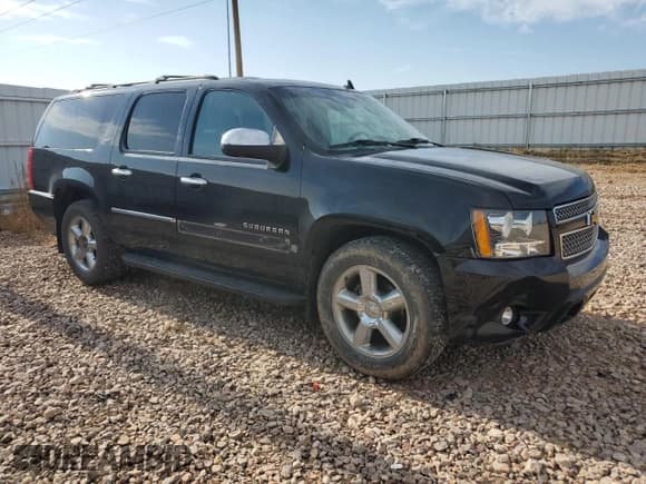 ✅ 2014 Chevrolet Suburban LTZ • VIN: 1GNSKKE71ER161522 • Lot: 67551485. Wystawiony na Copart z przebiegiem 183 833 mil. Bezpłatny archiwum sprzedaży aukcyjnych z USA i szczegółowy raport historii pojazdu na DreamBid. Zdjęcie 4.