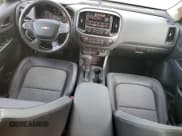 ✅ 2015 Chevrolet Colorado 4WD Z71 • VIN: 1GCGTCE32F1268285 • Лот: 70368764. Опубликован ранее на Copart с пробегом 38 911 миль. Бесплатный доступ к архиву аукционных продаж из США и подробный отчёт об истории автомобиля на DreamBid. Изображение 8.