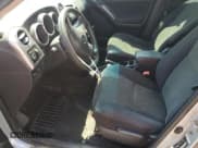 ✅ 2006 Toyota Matrix XR • VIN: 2T1KR32EX6C603898 • Лот: 64862815. Опубликован ранее на Copart с пробегом 299 999 миль. Бесплатный доступ к архиву аукционных продаж из США и подробный отчёт об истории автомобиля на DreamBid. Изображение 7.