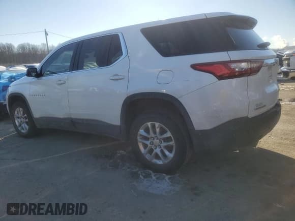 ✅ 2018 Chevrolet Traverse LS • VIN: 1GNERFKW7JJ127542 • Lot: 88205185. Wystawiony na Copart z przebiegiem 94 201 mil. Bezpłatny archiwum sprzedaży aukcyjnych z USA i szczegółowy raport historii pojazdu na DreamBid. Zdjęcie 2.