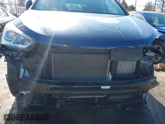 ✅ 2017 Hyundai Santa Fe 2.0T • VIN: 5XYZU4LA6HG401159 • Lot: 43806120. Listed on IAAI with 54,032 mi. Free auction sales archive from the USA and detailed vehicle history report at DreamBid. Image 6.