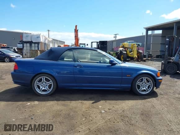 2001 BMW 3 Series 330Ci with VIN WBABS53451EV85982, listed as a IAAI auction lot 41658343 with 66,547 mi miles and . Bid and sale history available at DreamBid. Image 13.