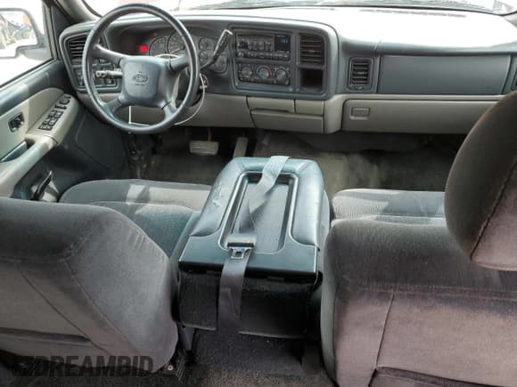 ✅ 2002 Chevrolet Tahoe LS • VIN: 1GNEK13V82J318451 • Лот: 52493005. Опубликован ранее на Copart с пробегом 303 292 миль. Бесплатный доступ к архиву аукционных продаж из США и подробный отчёт об истории автомобиля на DreamBid. Изображение 8.