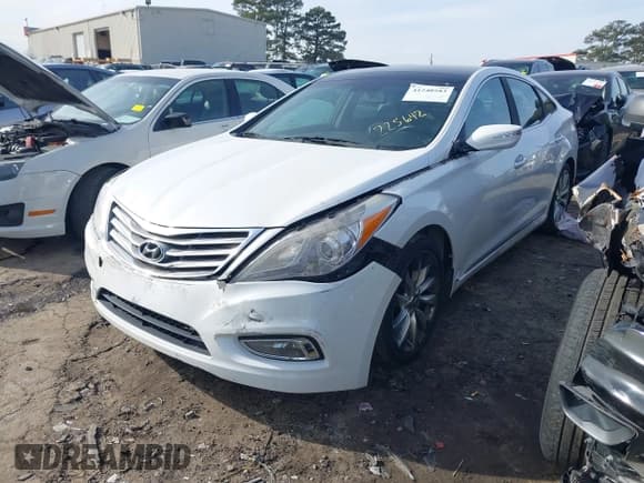 ✅ 2013 Hyundai Azera • VIN: KMHFH4JGXDA225642 • Лот: 41240583. Опубликован ранее на IAAI с пробегом 173 157 миль. Бесплатный доступ к архиву аукционных продаж из США и подробный отчёт об истории автомобиля на DreamBid. Изображение 17.