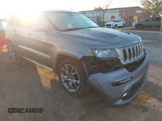 ✅ 2012 Jeep Grand Cherokee SRT-8 • VIN: 1C4RJFDJ2CC265404 • Лот: 43557558. Опубликован ранее на IAAI с пробегом 180 369 миль. Бесплатный доступ к архиву аукционных продаж из США и подробный отчёт об истории автомобиля на DreamBid. Изображение 1.