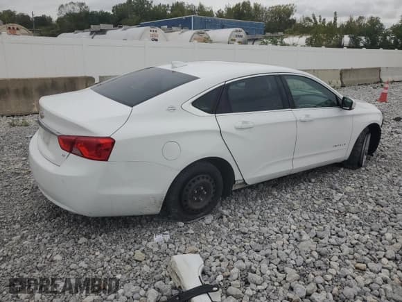 ✅ 2015 Chevrolet Impala LT • VIN: 1G1115SL1FU127632 • Лот: 72634984. Опубликован ранее на Copart с пробегом 197 018 миль. Бесплатный доступ к архиву аукционных продаж из США и подробный отчёт об истории автомобиля на DreamBid. Изображение 3.