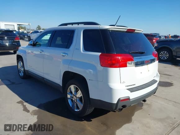 ✅ 2015 GMC Terrain SLT • VIN: 2GKFLXE34F6340768 • Лот: 43576331. Опубликован ранее на IAAI с пробегом 141 147 миль. Бесплатный доступ к архиву аукционных продаж из США и подробный отчёт об истории автомобиля на DreamBid. Изображение 3.