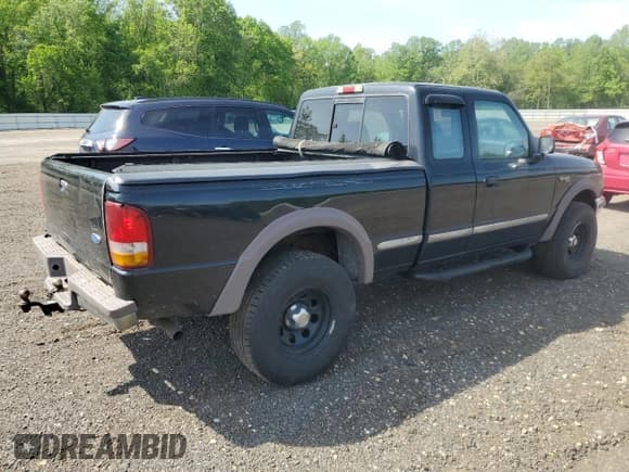 ✅ 1997 Ford Ranger XLT • VIN: 1FTDR15X9VTA24287 • Lot: 54923325. Wystawiony na Copart z przebiegiem 148 921 mil. Bezpłatny archiwum sprzedaży aukcyjnych z USA i szczegółowy raport historii pojazdu na DreamBid. Zdjęcie 3.