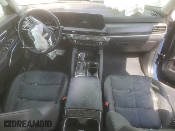 ✅ 2024 Kia Telluride EX X-Line • VIN: 5XYP3DGC7RG453682 • Lot: 55479245. Listed on Copart with 24,906 mi. Free auction sales archive from the USA and detailed vehicle history report at DreamBid. Image 8.