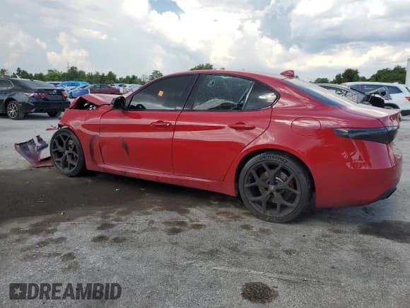 ✅ 2020 Alfa Romeo Giulia • VIN: ZARFAMAN3L7631383 • Lot: 80412945. Wystawiony na Copart z przebiegiem Nie podano. Bezpłatny archiwum sprzedaży aukcyjnych z USA i szczegółowy raport historii pojazdu na DreamBid. Zdjęcie 2.
