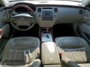 ✅ 2006 Hyundai Azera SE • VIN: KMHFC46FX6A083861 • Lot: 95709355. Listed on Copart with 243,168 mi. Free auction sales archive from the USA and detailed vehicle history report at DreamBid. Image 8.