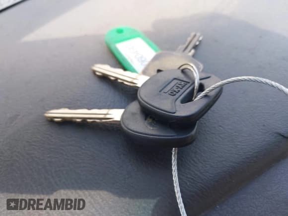 ✅ 2005 Chevrolet Silverado 2500HD • VIN: 1GBHC24285E148347 • Lot: 42799812. Wystawiony na IAAI z przebiegiem Nie podano. Bezpłatny archiwum sprzedaży aukcyjnych z USA i szczegółowy raport historii pojazdu na DreamBid. Zdjęcie 11.