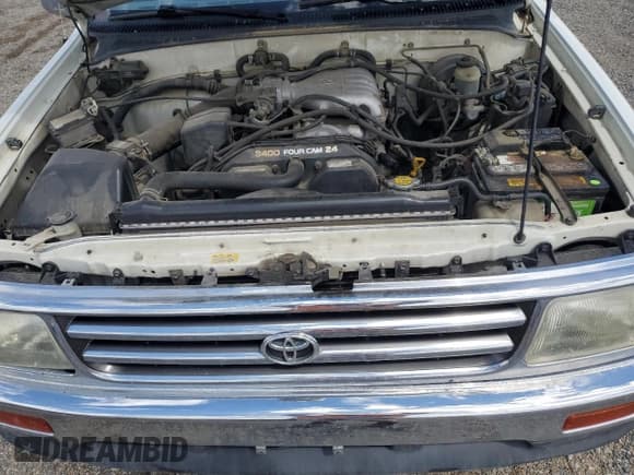 ✅ 1997 Toyota T100 SR5 • VIN: JT4UN24D2V0041751 • Lot: 65331475. Wystawiony na Copart z przebiegiem 190 931 mil. Bezpłatny archiwum sprzedaży aukcyjnych z USA i szczegółowy raport historii pojazdu na DreamBid. Zdjęcie 11.