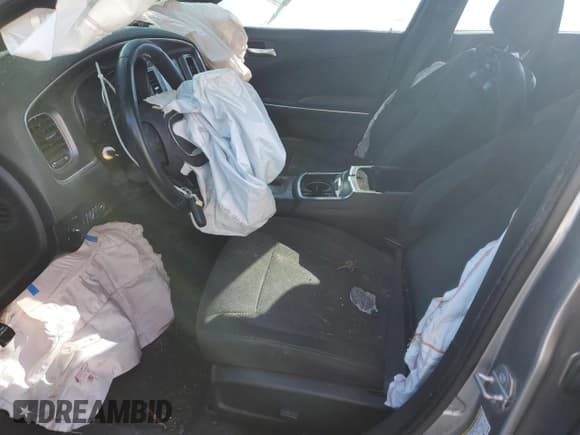 ✅ 2015 Dodge Charger SE • VIN: 2C3CDXBGXFH897339 • Лот: 84837505. Опубликован ранее на Copart с пробегом 100 682 миль. Бесплатный доступ к архиву аукционных продаж из США и подробный отчёт об истории автомобиля на DreamBid. Изображение 7.