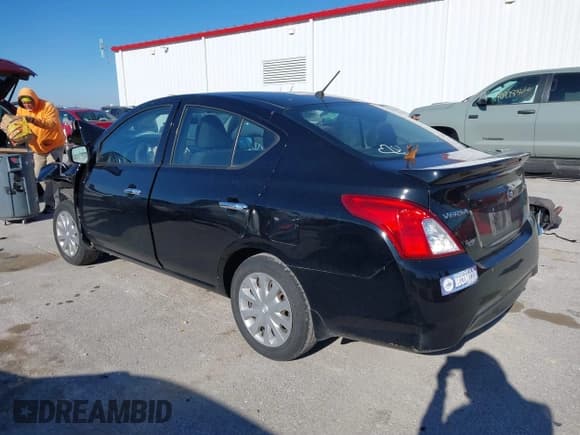 ✅ 2016 Nissan Versa S Plus • VIN: 3N1CN7APXGL901959 • Лот: 40989722. Опубликован ранее на IAAI с пробегом Не указан. Бесплатный доступ к архиву аукционных продаж из США и подробный отчёт об истории автомобиля на DreamBid. Изображение 3.