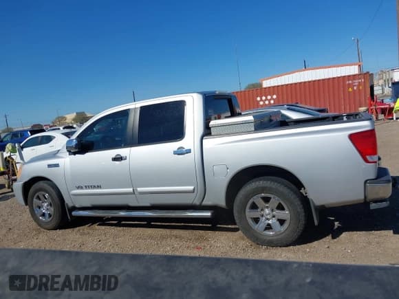 ✅ 2012 Nissan Titan SV • VIN: 1N6BA0ED5CN303510 • Лот: 43665825. Опубликован ранее на IAAI с пробегом 239 702 миль. Бесплатный доступ к архиву аукционных продаж из США и подробный отчёт об истории автомобиля на DreamBid. Изображение 14.