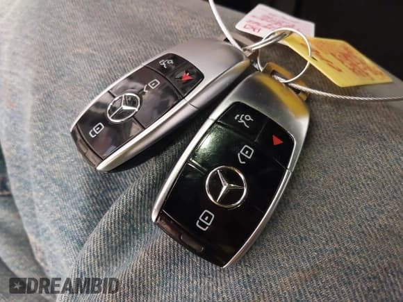 ✅ 2017 Mercedes-Benz E 300 Luxury • VIN: WDDZF4KB6HA016663 • Лот: 42884290. Опубликован ранее на IAAI с пробегом 137 592 миль. Бесплатный доступ к архиву аукционных продаж из США и подробный отчёт об истории автомобиля на DreamBid. Изображение 11.