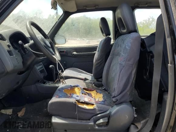 ✅ 1998 Toyota RAV4 • VIN: JT3XP10V0W0009466 • Lot: 56832325. Wystawiony na Copart z przebiegiem 178 634 mil. Bezpłatny archiwum sprzedaży aukcyjnych z USA i szczegółowy raport historii pojazdu na DreamBid. Zdjęcie 7.